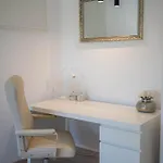 Casamar - Upscale One-bedroom By The Sea Apartment Larnaca