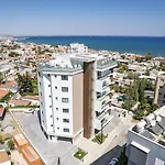 Apartament Casamar - Upscale One-bedroom By The Sea *