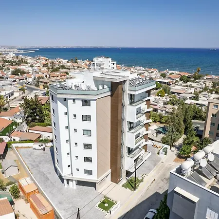 Casamar - Upscale One-bedroom By The Sea * ラルナカ