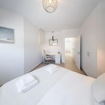 Apartament Casamar - Upscale One-bedroom By The Sea