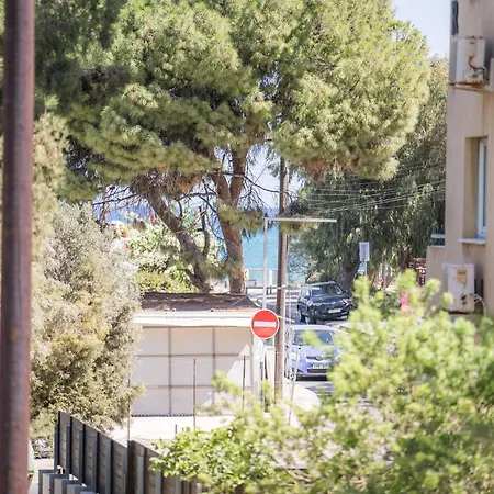 Apartman Casamar - Upscale One-bedroom By The Sea Lárnaka